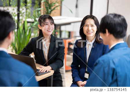 ビジネス相談 ビジネス相談 138754145