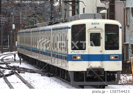 ［TD］冬の東武野田線8000系電車（普通列車） 138754423