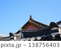 Oriental Magpie Perched on Traditional Korean Hanok Tiled Roof 138756403