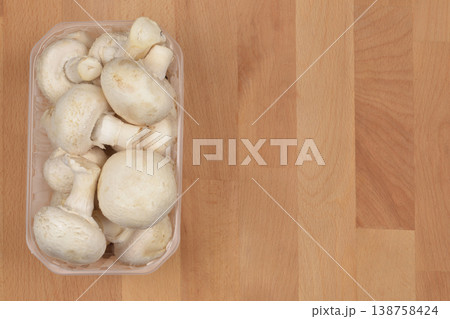 Fresh White Mushrooms Fresh White Mushrooms 138758424