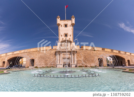 Puerta de Tierra fortress gate with fountain in Cadiz, Spain Puerta de Tierra fortress gate with fountain in Cadiz, Spain 138759202