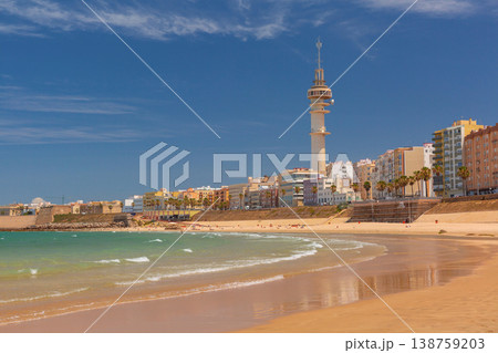 La Caleta beach and Tavira tower skyline in Cadiz, Spain 138759203