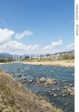 春の吾妻川 群馬県 春の吾妻川 群馬県 138764981