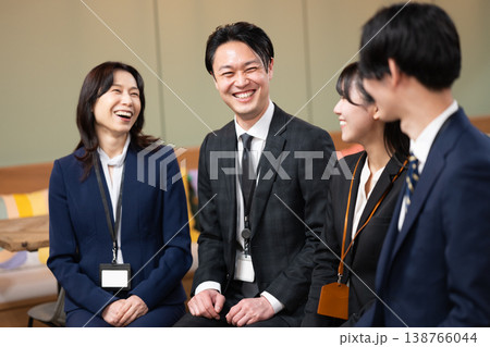 社員座談会 社員座談会 138766044