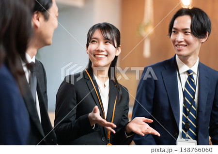 社員座談会 社員座談会 138766060