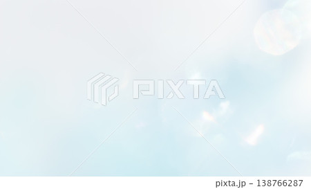 水色ブルーのふわふわ玉ボケグラデーション背景 138766287