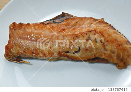 焼き魚の切り身 138767413