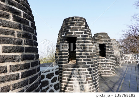 Traditional Beacon Tower on Namsan Mountain, Seoul Traditional Beacon Tower on Namsan Mountain, Seoul 138769192