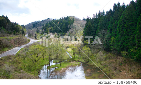 日本の富山県黒部市にある大谷ダム周辺からの様子 日本の富山県黒部市にある大谷ダム周辺からの様子 138769400
