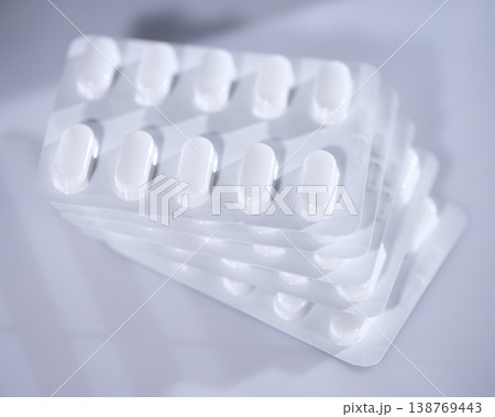 Clinical Style Photography Of Obscure Tablets With Soft Shadow Clinical Style Photography Of Obscure Tablets With Soft Shadow 138769443