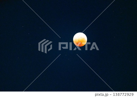皆既月食の夜空 皆既月食の夜空 138772929