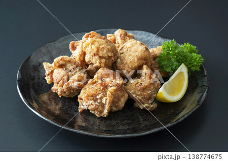 鳥の唐揚げ 138774675