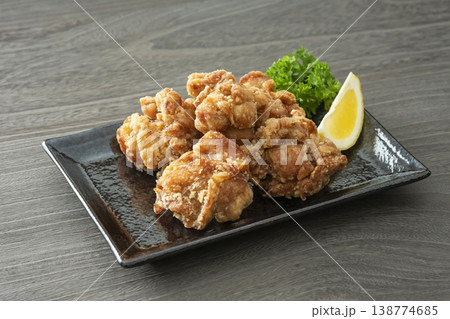 鳥の唐揚げ 鳥の唐揚げ 138774685