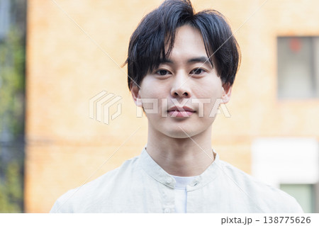 若い男性 138775626