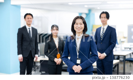 ビジネスチーム ビジネスチーム 138776230
