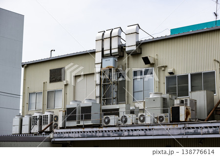 工場設備 エアコン室外機 工場設備 エアコン室外機 138776614