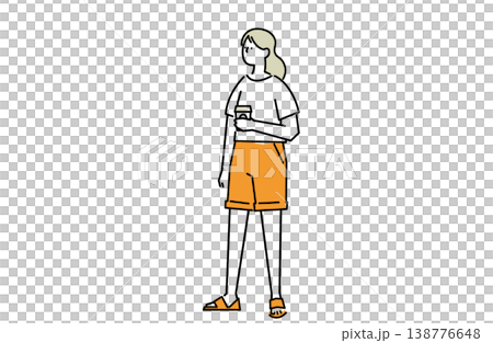 テイクアウトドリンクを持って立つ女の子 138776648