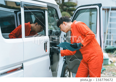 自動車整備士 138776672