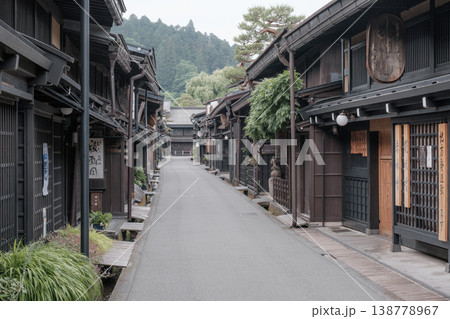飛騨高山の古い町並 138778967
