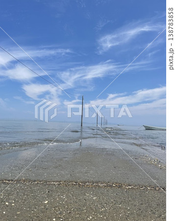 海に続く道 海に続く道 138783858