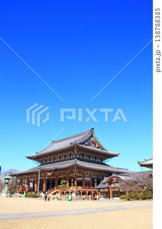 愛知県名古屋市、東別院本堂の風景 138788385