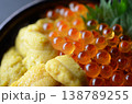 新鮮で美味しいいくら丼 138789255
