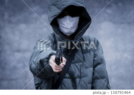 若年犯罪者・強盗イメージ 若年犯罪者・強盗イメージ 138791464