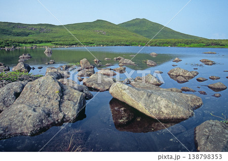 知床連山の二ツ池（北海道・知床） 138798353