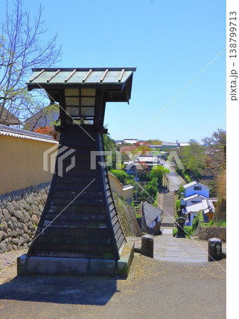 酢屋の坂・塩屋の坂(武家屋敷・商人の町・杵築城下町・縦構図) 酢屋の坂・塩屋の坂(武家屋敷・商人の町・杵築城下町・縦構図) 138799713