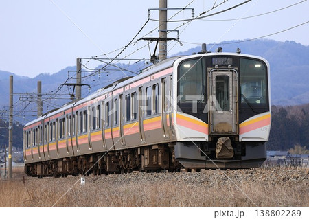 【JR東日本】E129系(羽越本線:村上〜岩船町) 【JR東日本】E129系(羽越本線:村上〜岩船町) 138802289