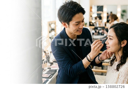 働く人々 138802726