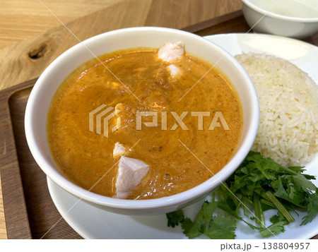 ココナッツチキンカレーとジャスミンライス　クローズアップ 138804957