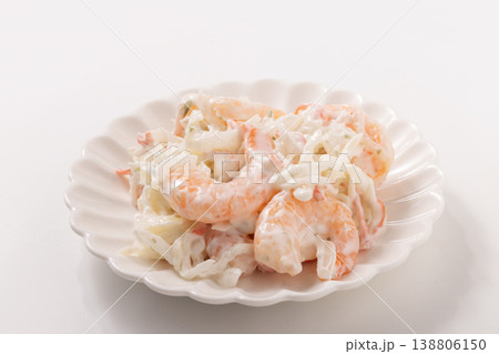 海老サラダ（玉ねぎ　カニかま） 138806150