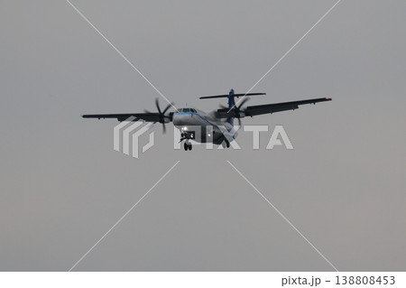 プロペラ機 プロペラ機 138808453
