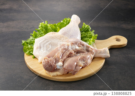骨付き鶏もも肉　食材イメージ 138808825