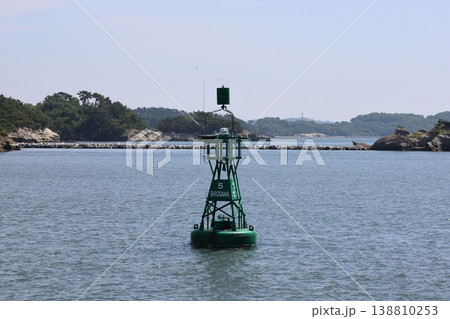 宮城 七ヶ浜 塩釜第5号灯浮標 (緑) 宮城 七ヶ浜 塩釜第5号灯浮標 (緑) 138810253