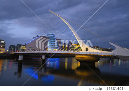 the Samuel Beckett Bridge in Dublin, Ireland 138814914