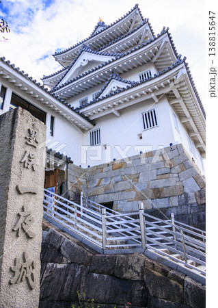 桜満開の墨俣一夜城と犀川堤の桜 138815647