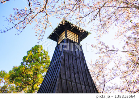 桜満開の船町港＆住吉燈台 138818664
