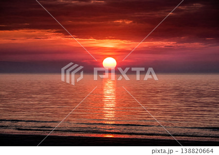 夕日 夕日 138820664