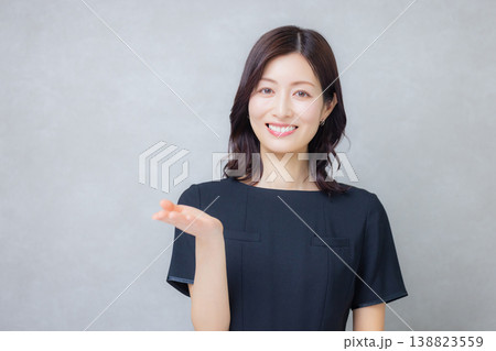 ビューティーアドバイザー 138823559