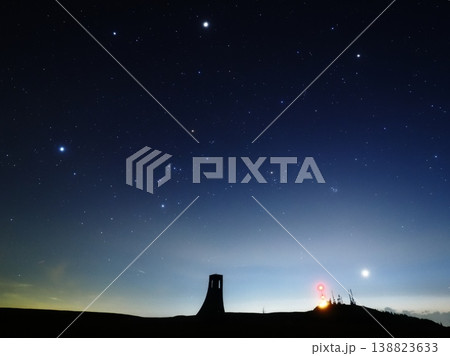 美ヶ原で眺める沈みゆく冬の星座たち 美ヶ原で眺める沈みゆく冬の星座たち 138823633