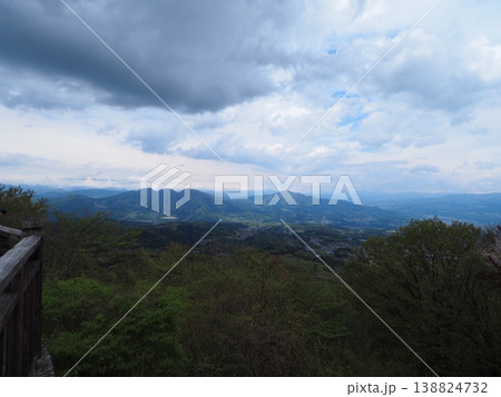 山の上から見た景色 138824732