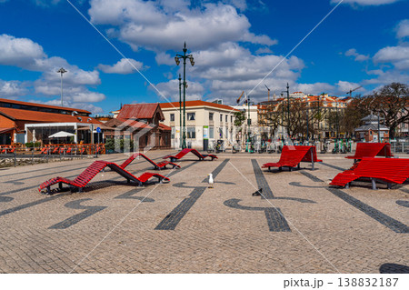 People Relaxing On Red Benches Lisbon Portugal Sunny Urban Square 138832187
