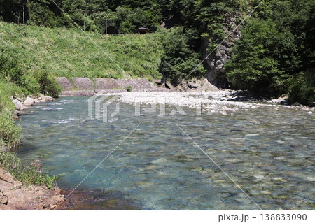 清津峡(新潟県十日町市)入口付近を流れる清津川 清津峡(新潟県十日町市)入口付近を流れる清津川 138833090