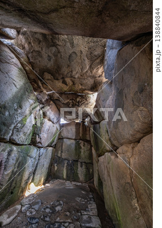 石舞台古墳 巨石の石室 石舞台古墳 巨石の石室 138840844