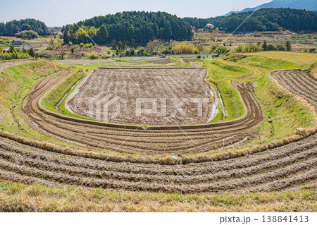 大津市仰木の棚田風景　滋賀県 138841413