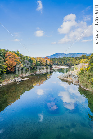 新城市の桜淵公園の風景(愛知県) 新城市の桜淵公園の風景(愛知県) 138846348