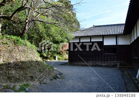 掛川城079 二の丸御殿、土塁 138848188