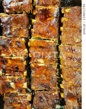 grilled pork ribs 138851784
